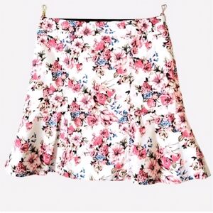 WHBM Skirt White Pink Floral Bell Flare Shape Business Workwear 8 Office